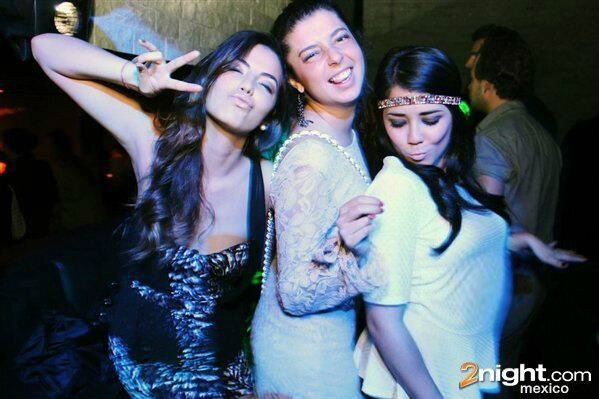 BurnBookMexico's tweet photo. Pinche marrana @candaswen http://t.co/TmIgpiWB