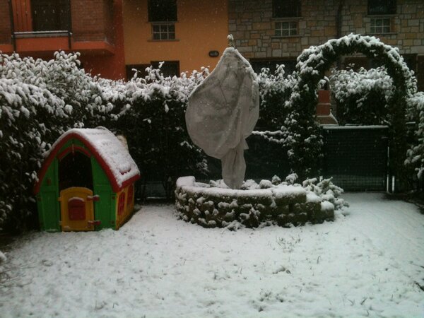 Flyonsale's tweet image. Bianco risveglio...