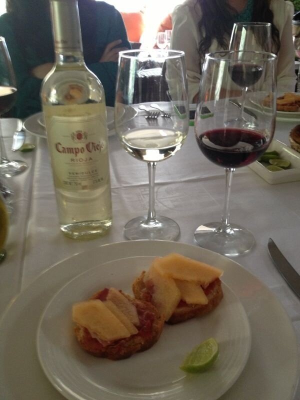 guadaq's tweet photo. Comida maridaje!! #elmejorvinocampoviejo http://t.co/XPciCPbY2P
