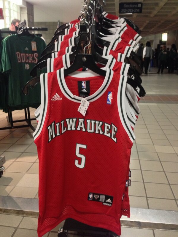LadyBallers's tweet photo. :( RT @Bucks: Get your @JJRedick Bucks Jerseys tonight at #MILvATL. Stop by the Pro Shop and pick one up! http://t.co/qSBVcRuts9