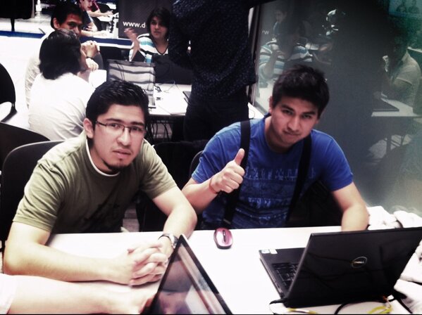 Pixie_XD_'s tweet photo. Sigue en línea en @Debugueando con @programasjava http://t.co/k93aqQTlai