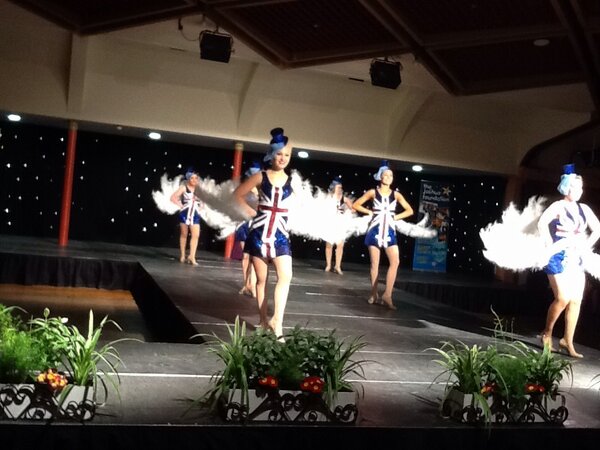 MissIntGB2012's tweet photo. Another great shot of the show!! http://t.co/YZrH5fN8Iy