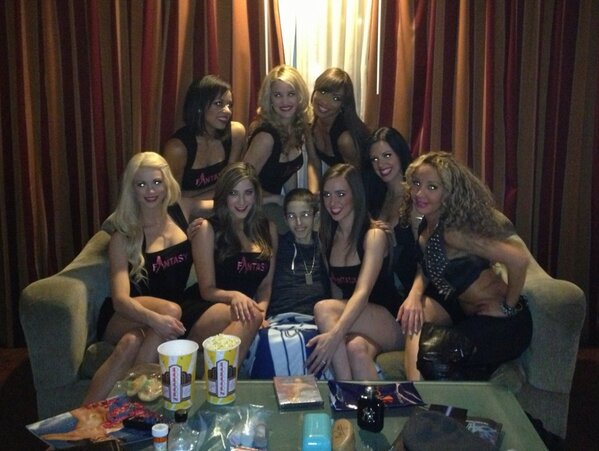 3dispie's tweet photo. I would love to thank the girls of @FantasyLuxor for showing me a little piece of Vegas! See you all in 2 years! http://t.co/BbTOCollBR