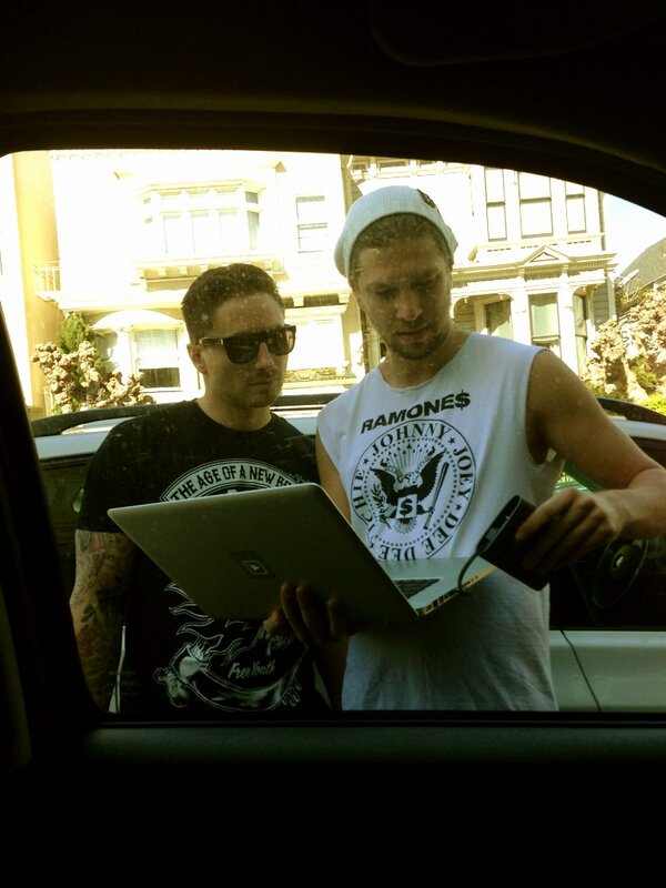 thedash's tweet photo. Holy moly batman it's like a computer attached to a computer ...Where do all the beats go @chrisclouse @Ryan_Lucero http://t.co/kd0tcEmY1m