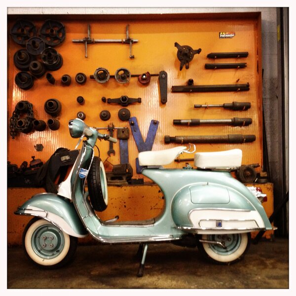 DavesAutoBody's tweet image. At the @47fab bike show! Here's our 65 Vespa VBB 150 #65vespa
