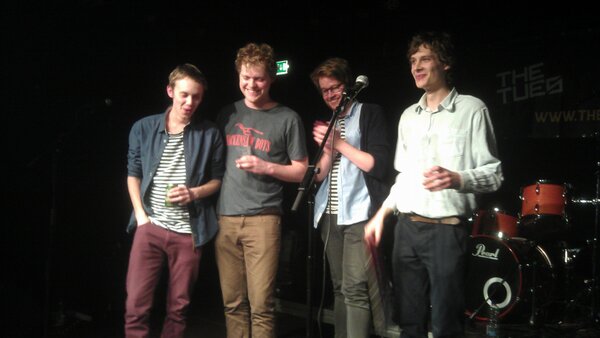 hetpodium tweet picture
