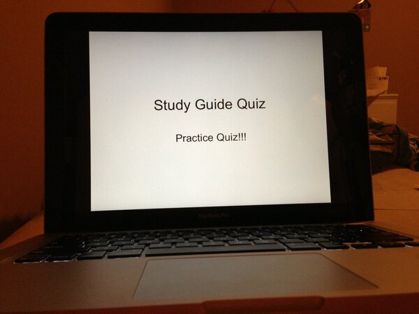 clarafaithh's tweet image. Study time! #sciencetest #ibproblems 😒