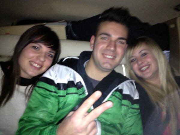 torrete89's tweet photo. Soy pilotoooo de camino a villarejo de carrera con @cotafj @Iselacasti @tamaracasti95 http://t.co/TdBKcDYAMH