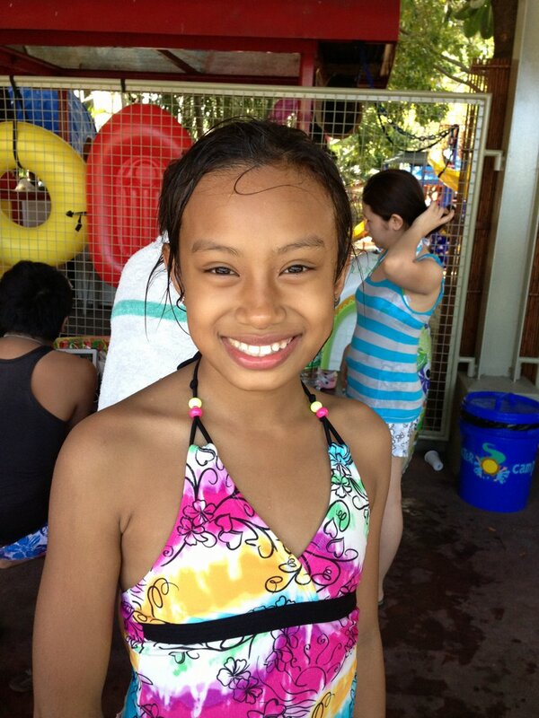 WDoesnt's tweet photo. Ganda lang kahit basa! http://t.co/dcWkyFDNPW