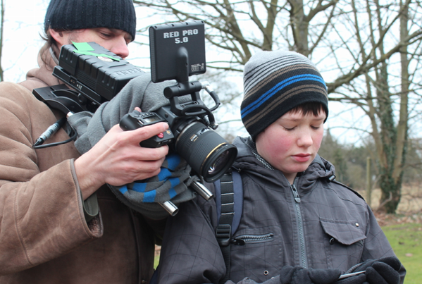 RubberDuckFilms's tweet image. CG shots of the phone for our final scene - Nathan (cast) as ever the expert! #EnemyofEngland Day16