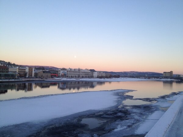 LvgrenMette's tweet photo. Ja. Drammen har blitt fin. http://t.co/Xtt3pA3mN1
