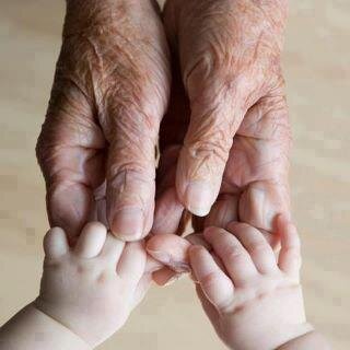 _femmiee's tweet photo. " Retweet als je van je opa en oma houd en/of ze mist .. </3 - http://t.co/7J0EI1FnTc"