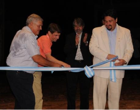mauricloss's tweet photo. ayer se inauguro el Nuevo Hotel Village Cataratas en las 600 has de Iguazu. Felicitaciones a Tito Molina y Familia! http://t.co/pafILPVRqD
