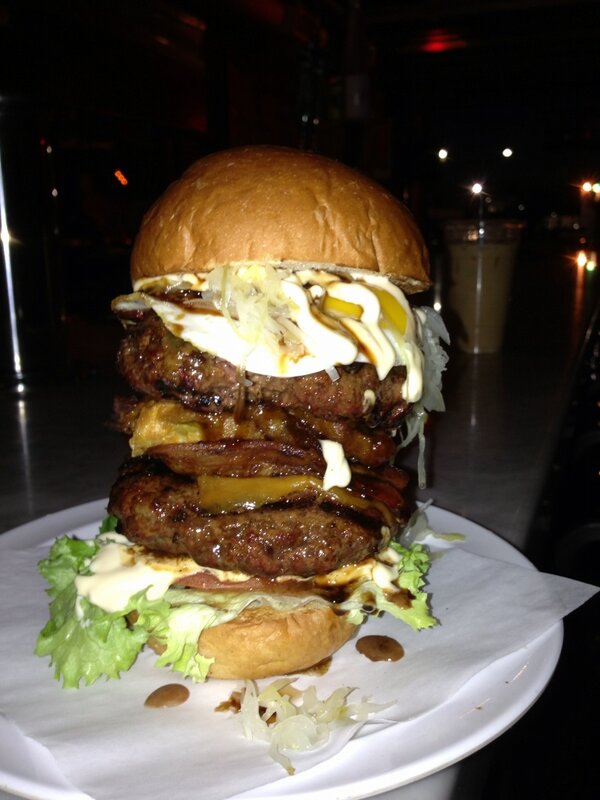 doublerock67's tweet photo. @FukuBurgerLA http://t.co/fPCHY1g21x