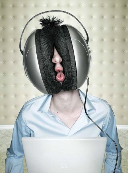 wai_bot's tweet photo. 超高級ヘッドホン。遮音性がすごいらしいｗ https://t.co/PJpr6f9l4g