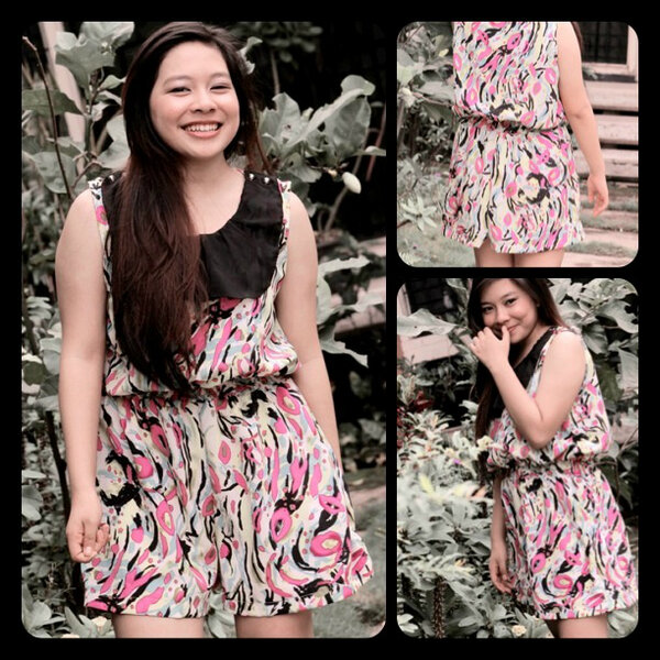 asty_ananta's tweet photo. RT @ShopatAlessia: SG 576 Abstract Jumpsuit, Chiffon, Bust 106cm, Length 81cm, Only Idr 130.000  #LimitedCollections http://t.co/AZvXFEHomq