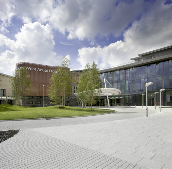 Kilsaran's tweet photo. Some photos of the recently completed Enniskillin Hospital. Newgrange and Shelborne products used. http://t.co/3waoa4InT2