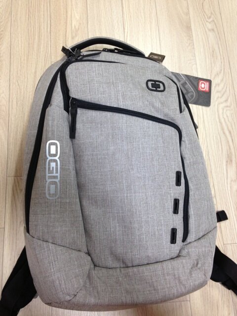 tk3770's tweet image. 레어템 득템~ 맥북 패드 폰까지 깔끔하고 안전하게 수납가능~