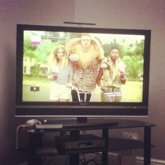 GraceMurray2000's tweet photo. #thriftshop haha http://t.co/Tmw19HxT07