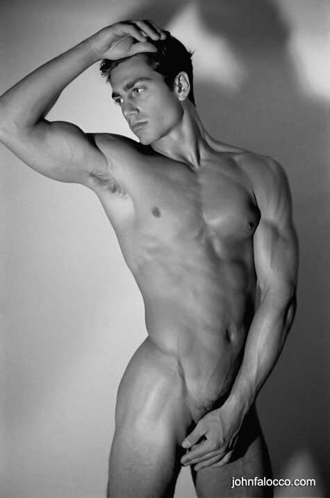 MrPeaksNValleys's tweet photo. Former star of TV's Baywatch Michael Bergin nude B&amp;W http://t.co/I4rfF2EE