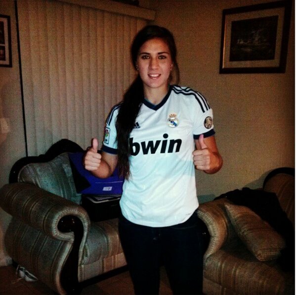 nayeRangel7's tweet photo. HALA MADRID!!!!!!! 👏👍👊 http://t.co/0YoXe4SQ