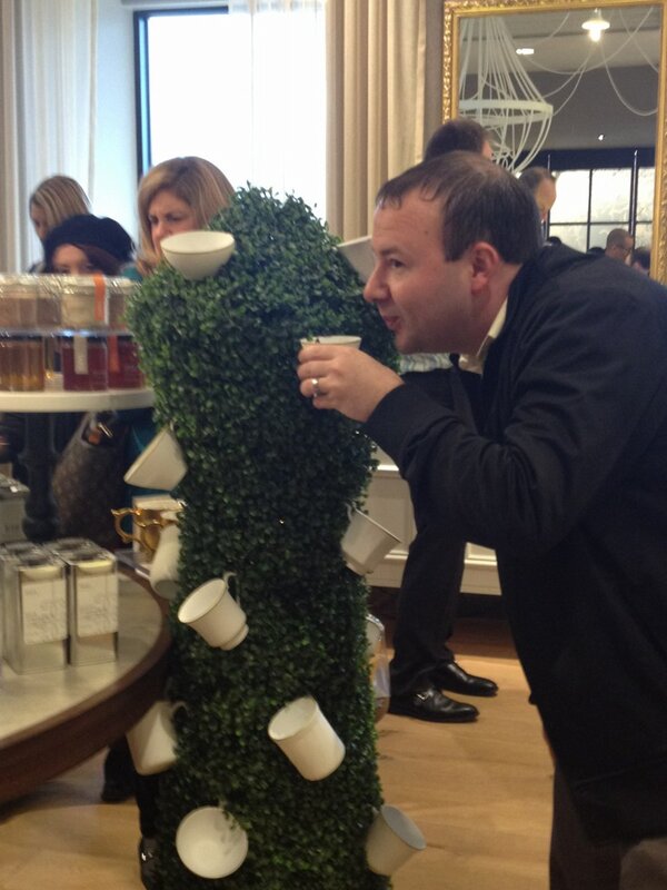 ange_abailey's tweet photo. #sbuxproteamies Brian drinking tea from tea tree!!!! http://t.co/iYE1zDyw