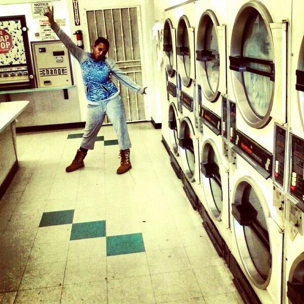 avoidbums's tweet image. #washhouse el.aye life