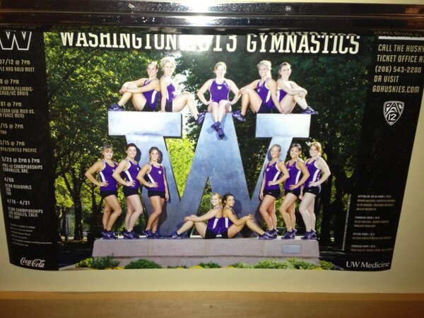ange_abailey's tweet photo. #sbuxproteamies ..community at Starbucks.. UW gymnastics team http://t.co/kZjb4I84
