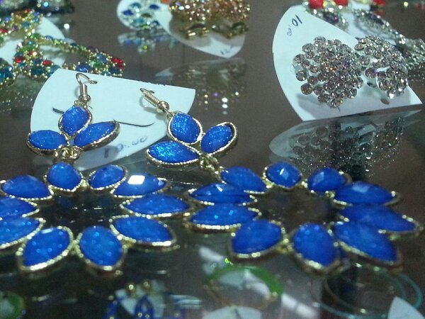 GoglamD's tweet photo. Traemos una nueva coleccion de accesorios hermosos para complementar tu vestido http://t.co/Gtjo6ISX