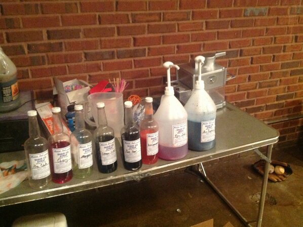 _lancecole's tweet image. @Courtlynne20 Grae and Gunter want to know what kind you want.