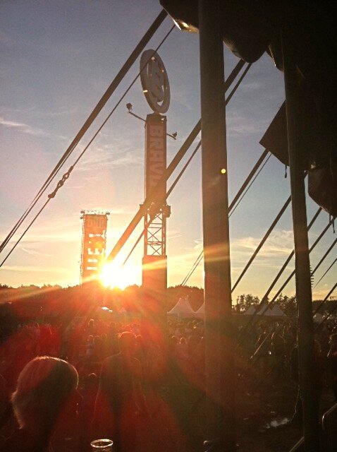 LLowCamp tweet picture