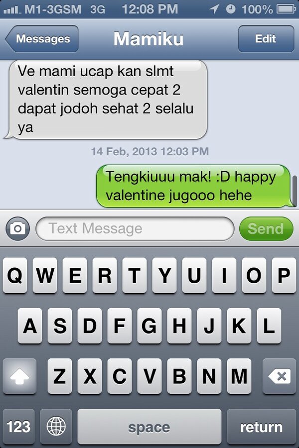 veravalencia's tweet photo. Look how cute my mom is! :) anyway, happy valentine's day, peeps! http://t.co/adDaLvh