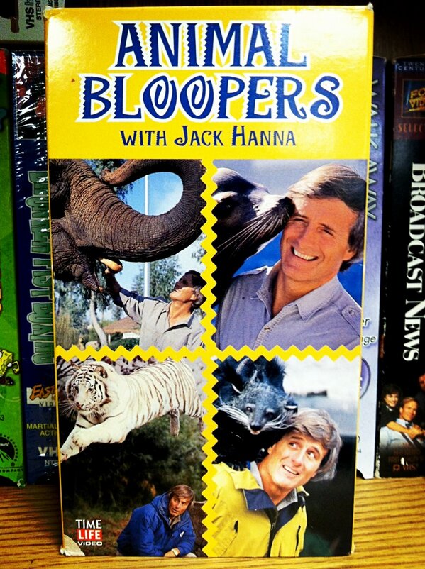 Bear_Cats's tweet photo. We love messing with Jack Hanna!! http://t.co/0ssx30rP