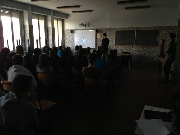 0rsem's tweet image. Il #pmlab all&apos;Einstein, parliamo di pirateria online!