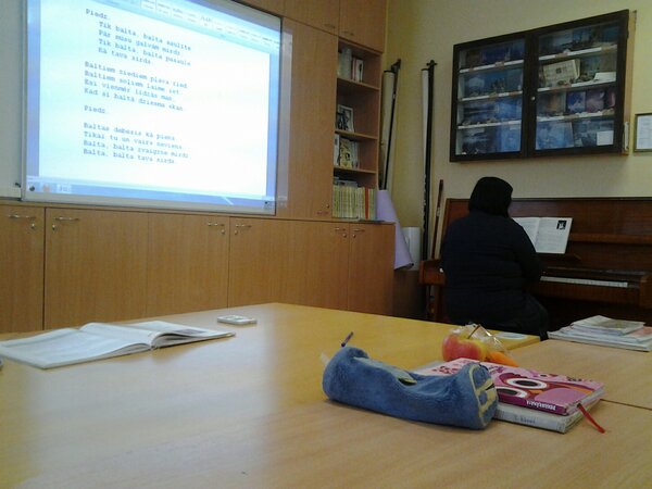 Muzikas stunda vnksuper