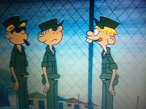 THN_Janus's tweet image. Torsdagsunderhållning! #knasen #dvd