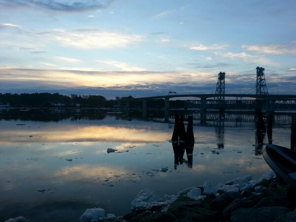 sourfluff's tweet photo. Beautiful morning in Bath Maine. http://t.co/FCDYSOhx
