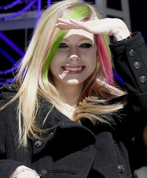 lbs_wth's tweet photo. cute smile aww.... :) http://t.co/bEMU2ZUg