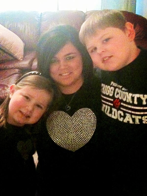 annafears's tweet photo. My loves, my Valentines❤ http://t.co/ROTE2VId