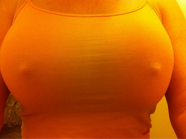 Milf2use's tweet photo. Opened the door to post man like this earlier. Think it made his day lol #nipples http://t.co/qOp8Wchj