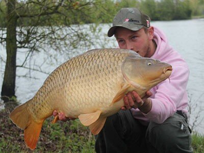 Tomgoodalls's tweet photo. @L44Mbx  remember little peahead. http://t.co/FaPbYJXx