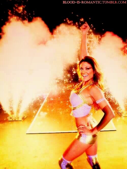 Divas_daily's tweet photo. @FauxEveMarie diva of the day! http://t.co/wmqTTAqQ