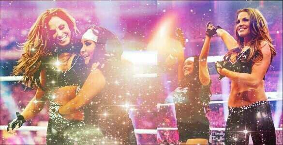 Divas_daily's tweet photo. Trish stratus header http://t.co/u33r9Pwa