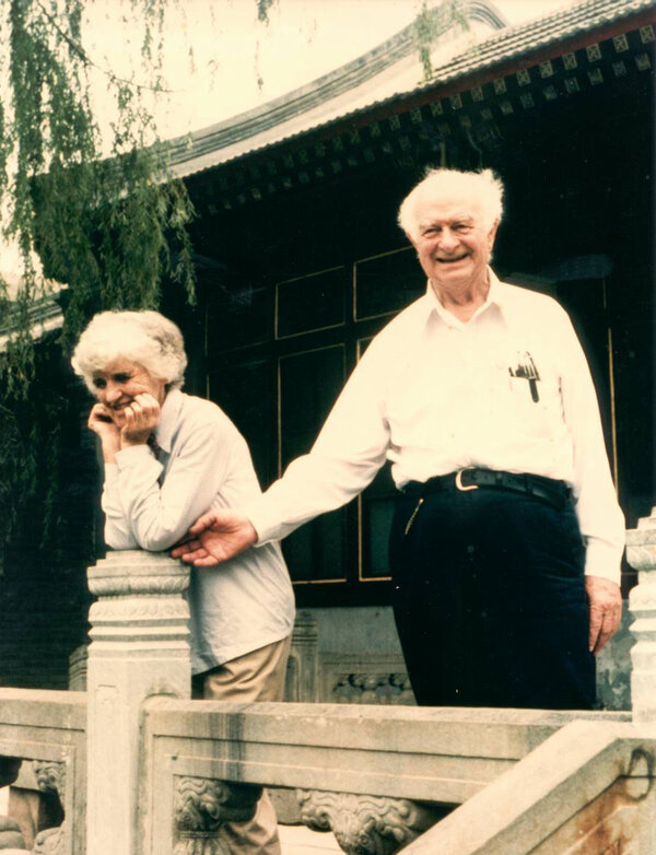 Vienu mūžiņu kopā? Ko saki?
LIVE time music pieredze šovakar. RŪDOLFS OZOLS &amp; Visas Ģitāras. Pl 21:00 Ielūdzam! -