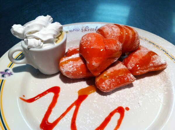 BabinsSeafood's tweet photo. Sweetheart Beignets http://t.co/njhpO6fN
