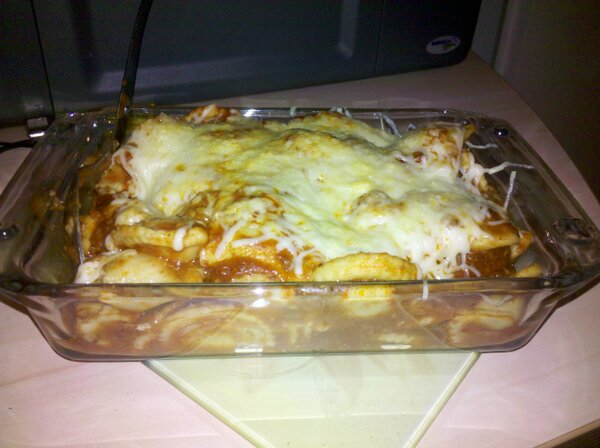 MagicMotavation's tweet photo. A defaut de valentine c'est 800gr de ravioli et entrainement de boxe thai ce soir. http://t.co/IJuMO5Rp