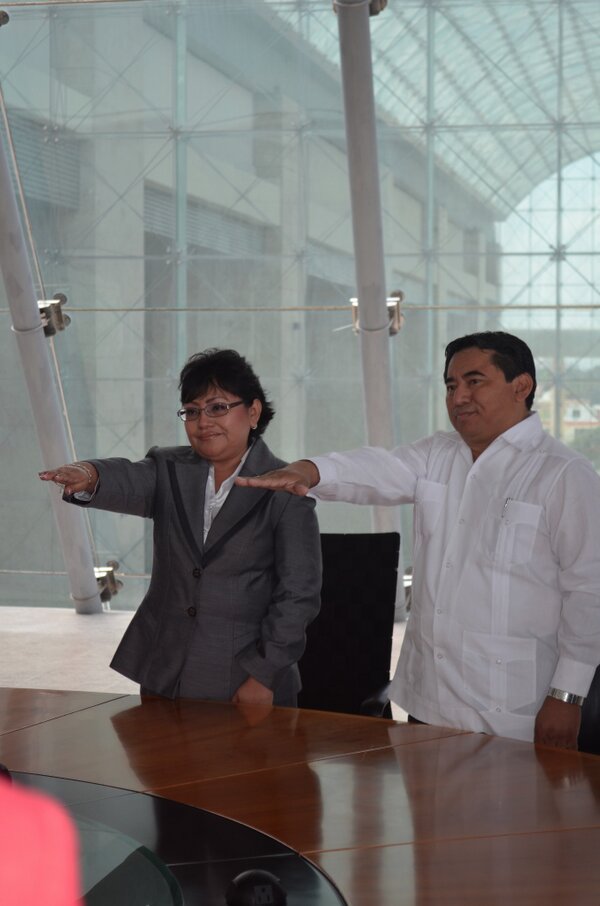 PJYucatan's tweet photo. Momento históricos rendición de compromisos jueces de #nuevajusticiafamiliar basada en audiencias orales http://t.co/IM7I2Nc8