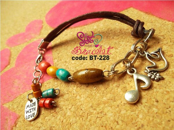 SistaCollection's tweet photo. CODE: BT-228
IDR 32k #SistaBracelet #handmade #bracelet #shopping #armcandy #fashion #gelang #aksesoris #jewelry http://t.co/91wa4yDJ