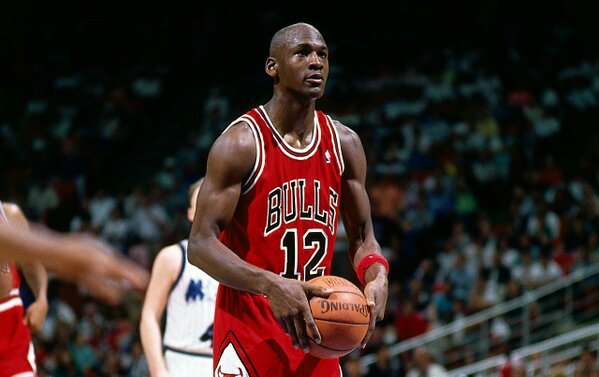 SportsCenter's tweet photo. On Valentine’s Day in 1990, Michael Jordan dropped 49 points wearing No. 12. All’s fair in love &amp; basketball. #tbt http://t.co/t4kPUbgp