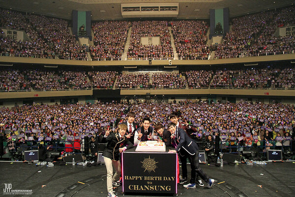 2PM ARENA TOUR 2013“LEGEND OF 2PM” 2PM ARENA TOUR 2013 'LEGEND OF 2PM' in Budokan]